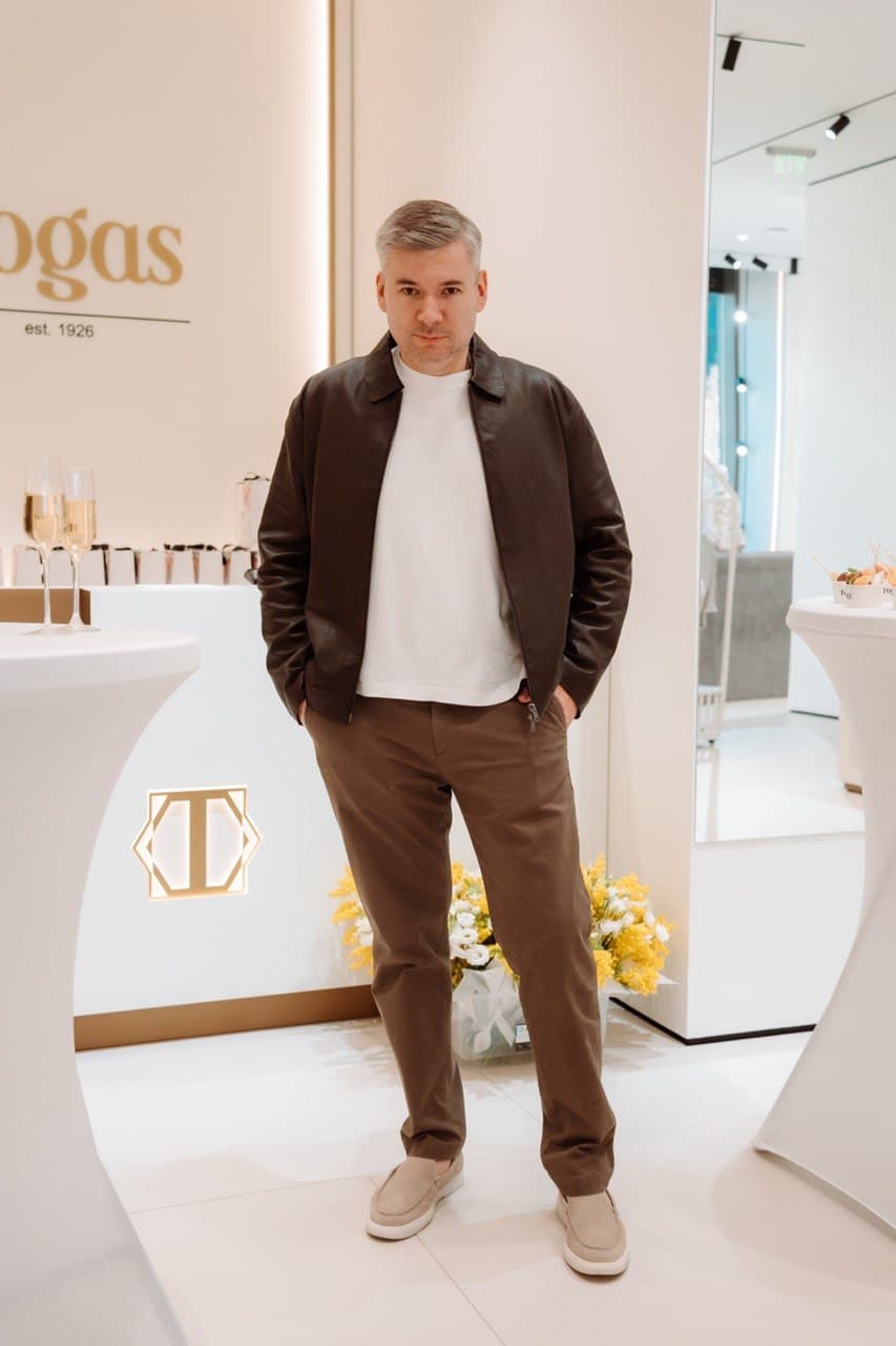 Grigori Veh on site at TOGAS Couture Interiors