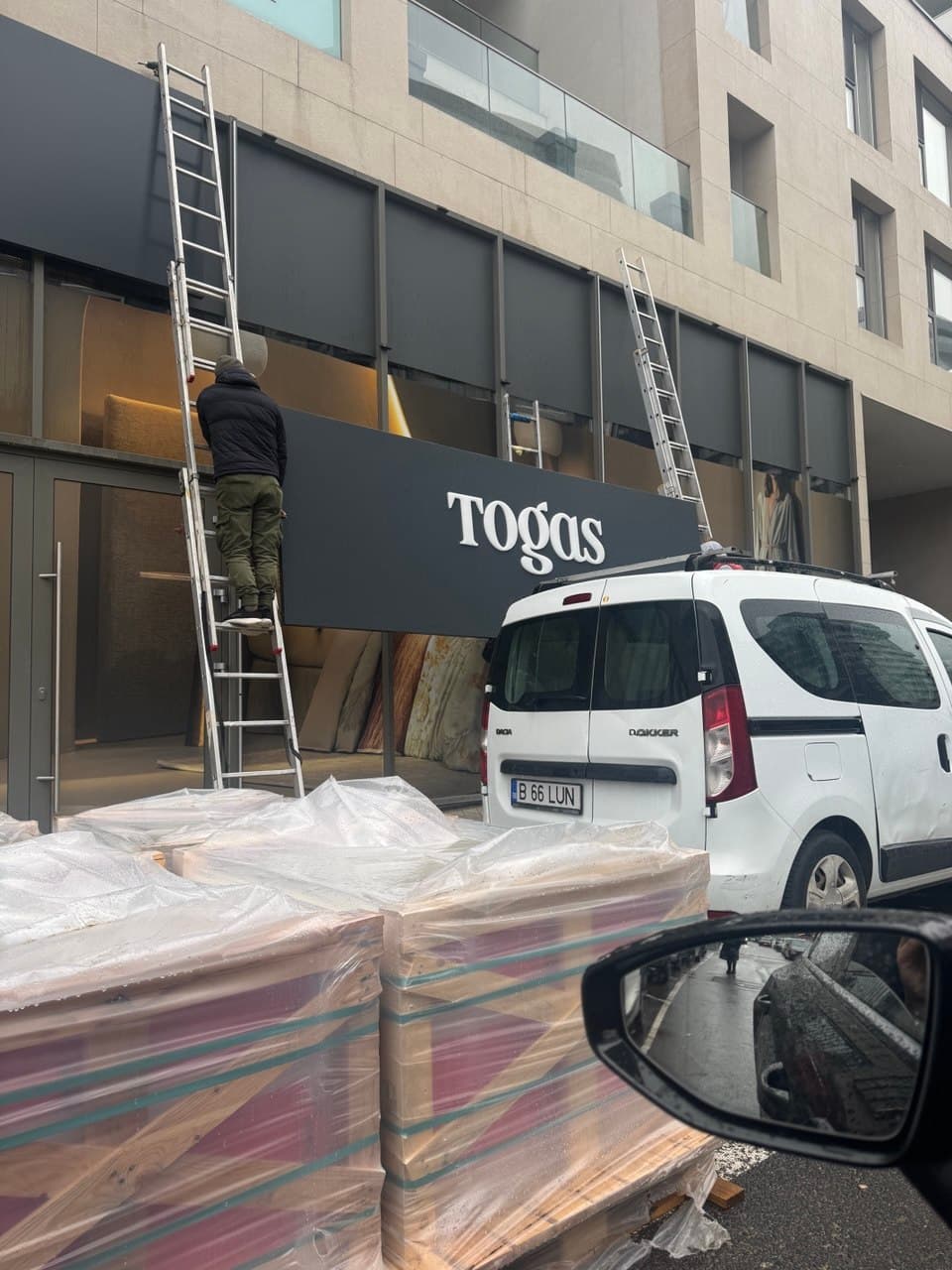 Exterior facade completion and mall signage installation