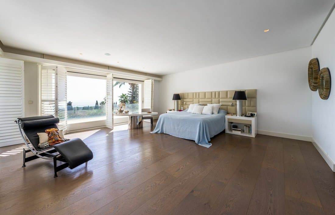 Beautifully Presented 5 Bedroom Villa For In Sierra Blanca, Marbella, Spain