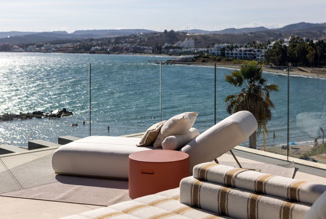 Estepona Apartment Middle Floor Apartment In Estepona, Andalusia, Spain