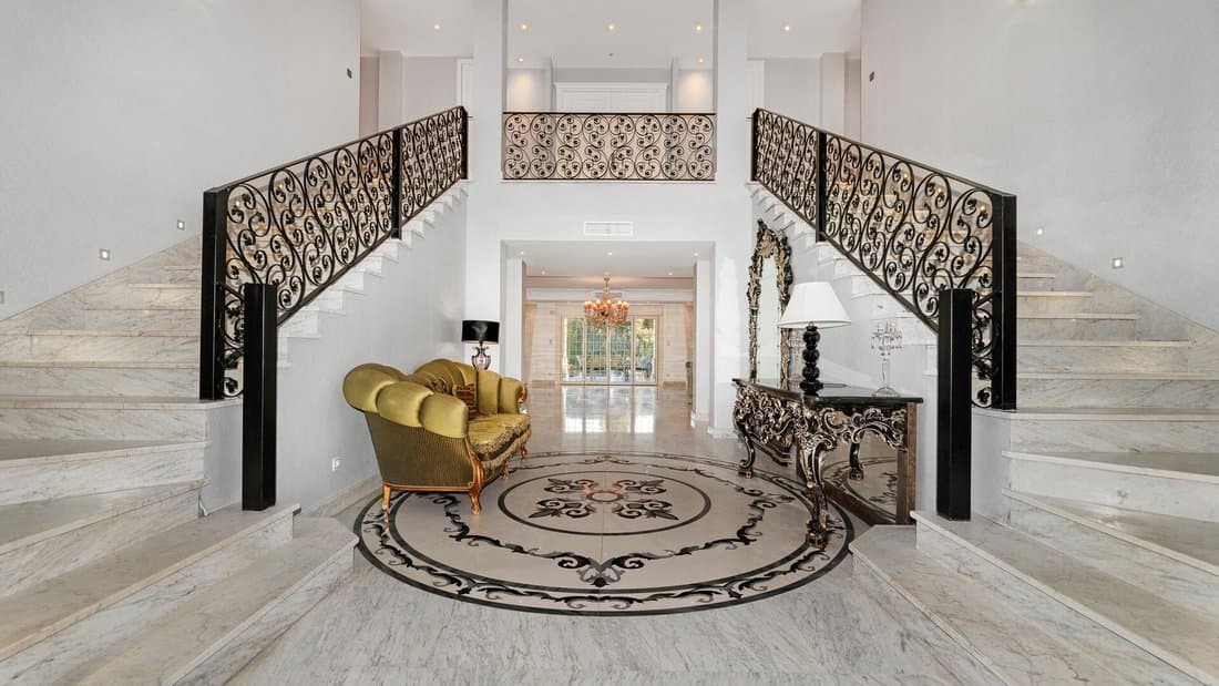 Grand Classic Estate In Prestigious Cascada In Sierra Blanca, Marbella, Spain