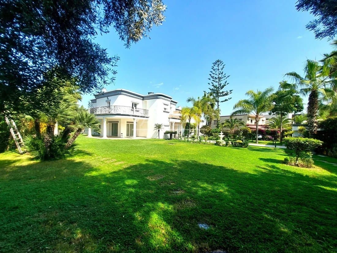 Prestigious Villa