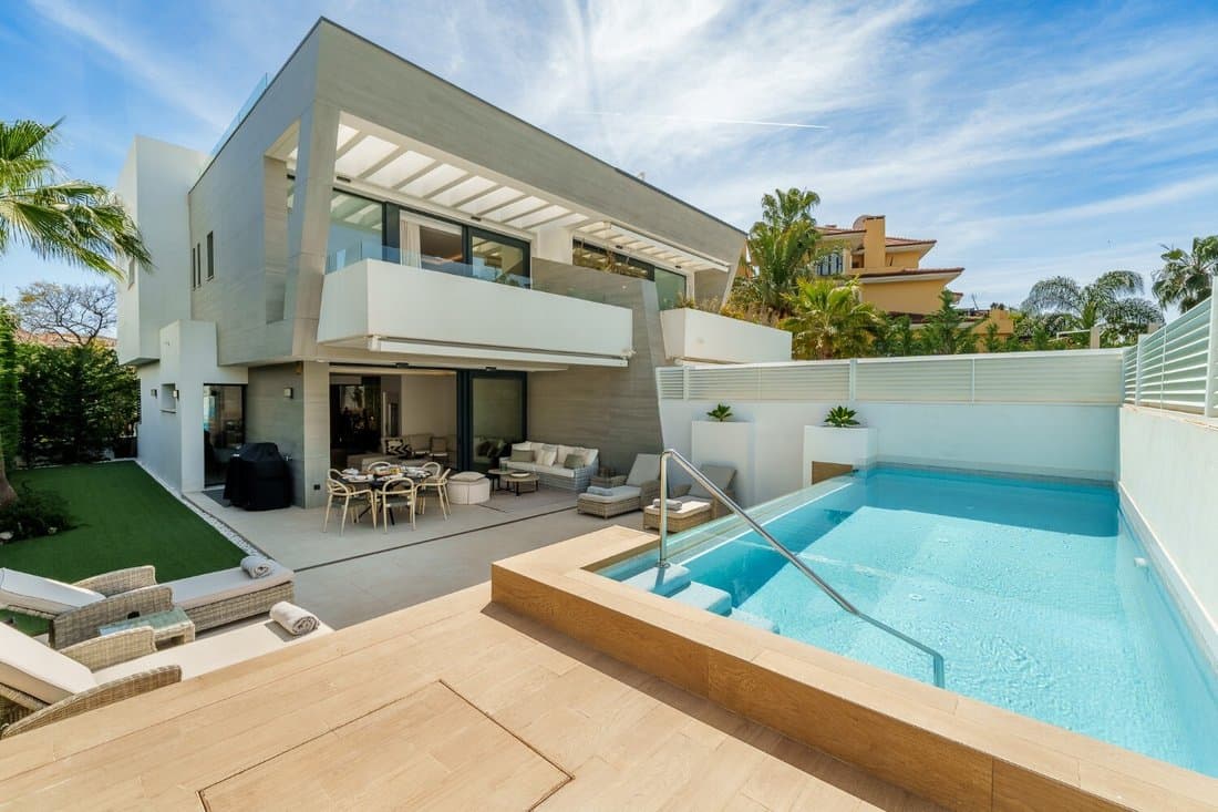 Modern Semi Detached Villa Minutes From Puerto In Puerto Banus, Marbella, Spain