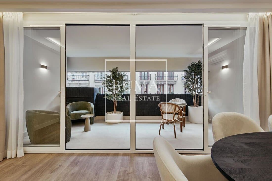Luxury 150 M² Apartment With Terrace