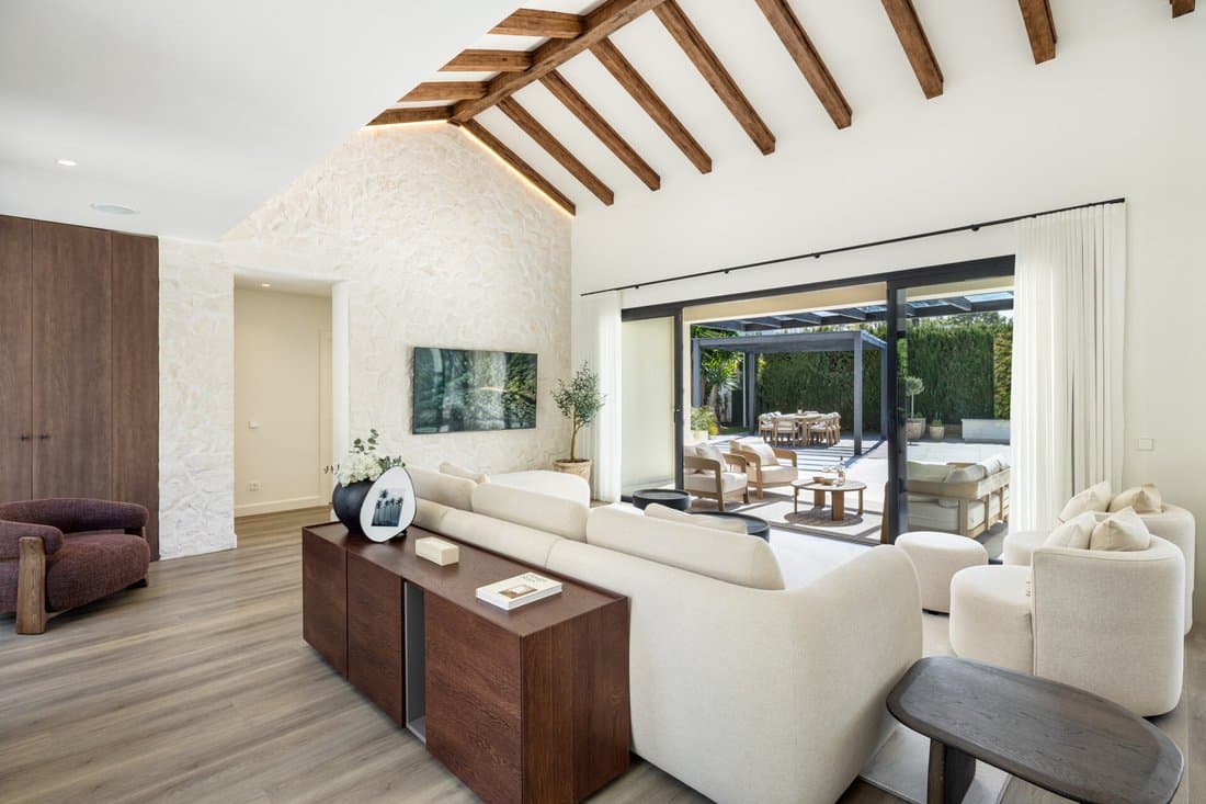 Villa Aria Beachside In San Pedro De Alcantara, Andalusia, Spain