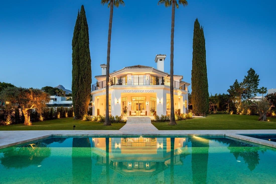 Luxury Villa In Nueva Andalucia,