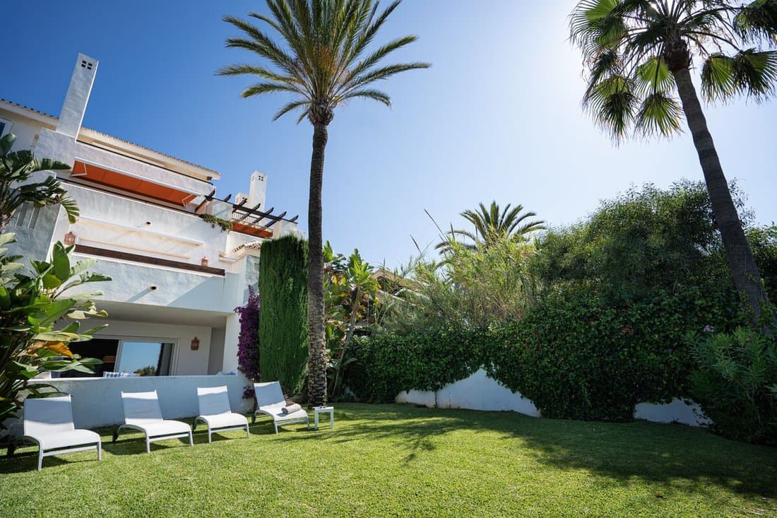 Ground Floor Apartment In Palm Beach In Rio Real, Marbella, Andalusia