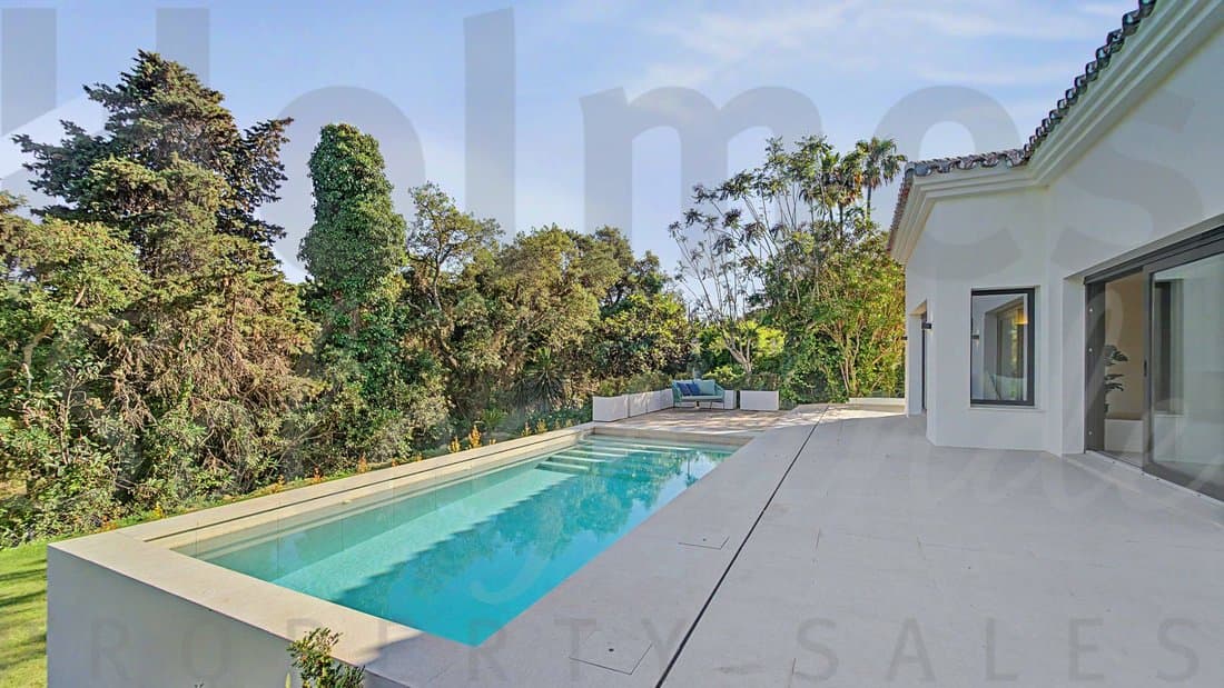 Exclusive Renovated Villa In Sotogrande In Sotogrande, San Roque, Andalusia