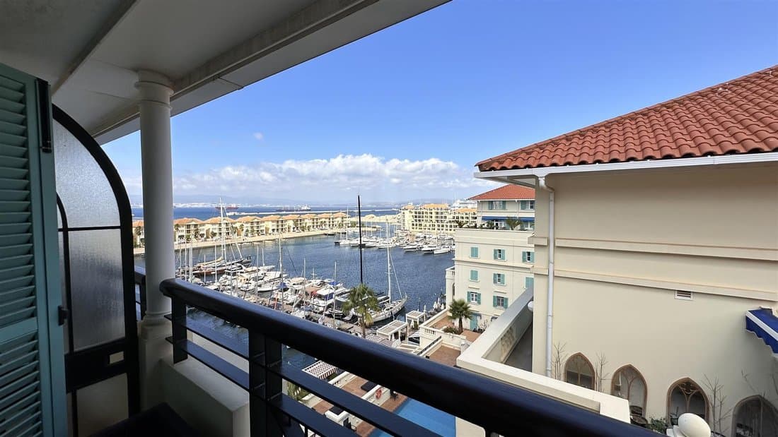 Lovely 3 Bedroom Apartment In Ragged Staff Wharf, In Gibraltar, Gibraltar