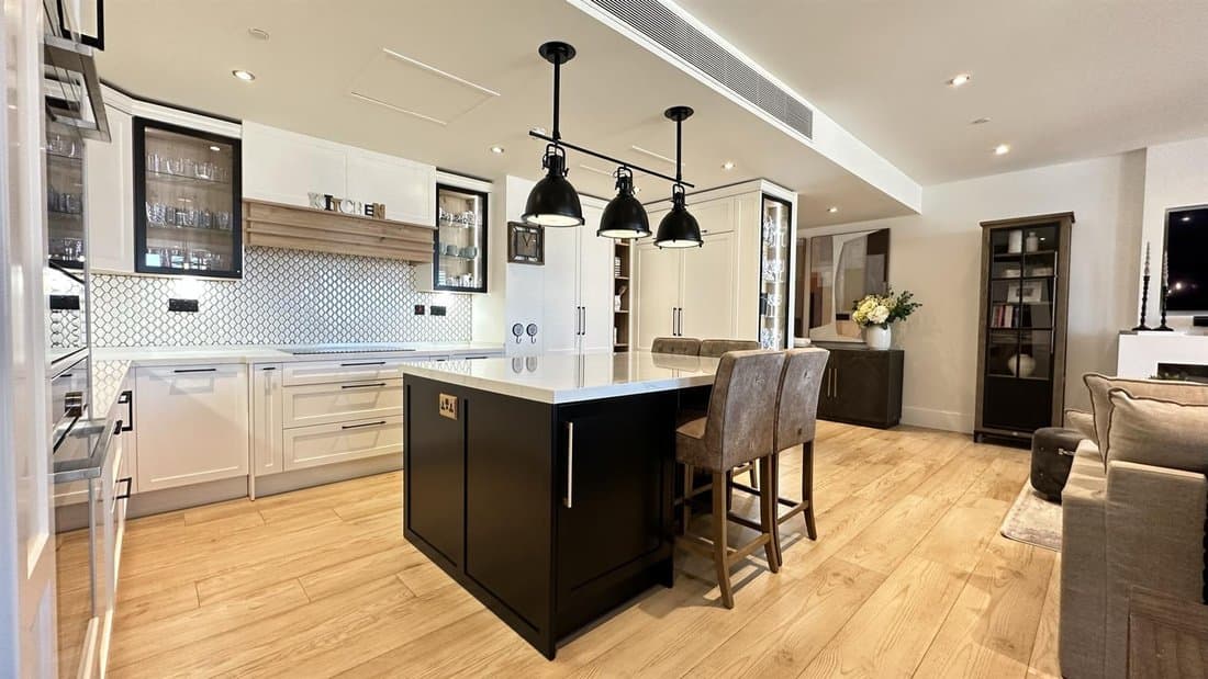 Gallery image 2