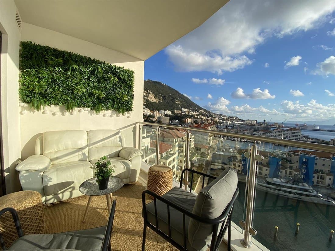Lovely 3 Bedroom Apartment In Quay 31, Gibraltar In Gibraltar, Gibraltar